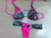 floral com onça pink